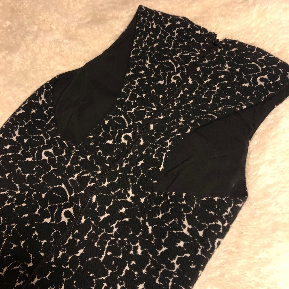 BLACK DRESS - Picture 3 of 3